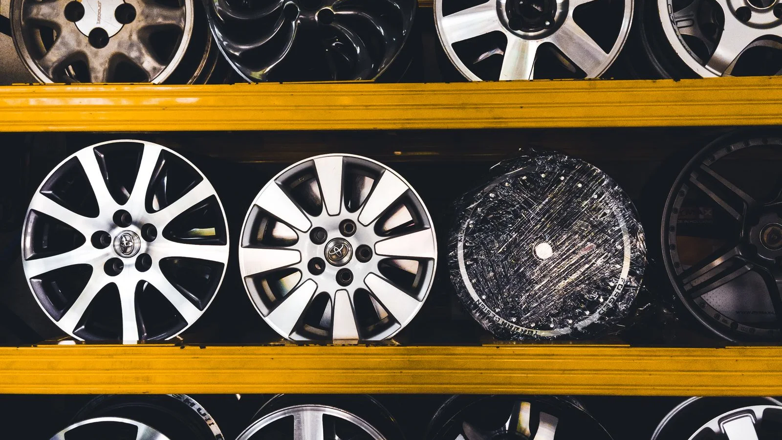 Auto Parts & Accessories Trading Licence in Dubai, UAE: ECAS Certification, Tyre Rules & Re-Export (2026) — Dubai business setup