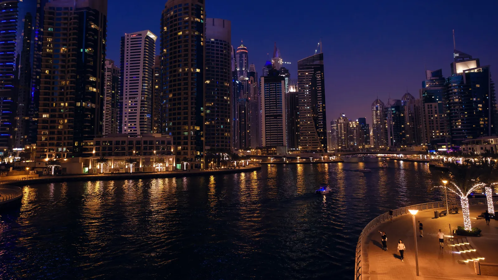 Free Zone vs Mainland vs Offshore Dubai: Which One Is Right for You? (2026 Guide) — Dubai, UAE